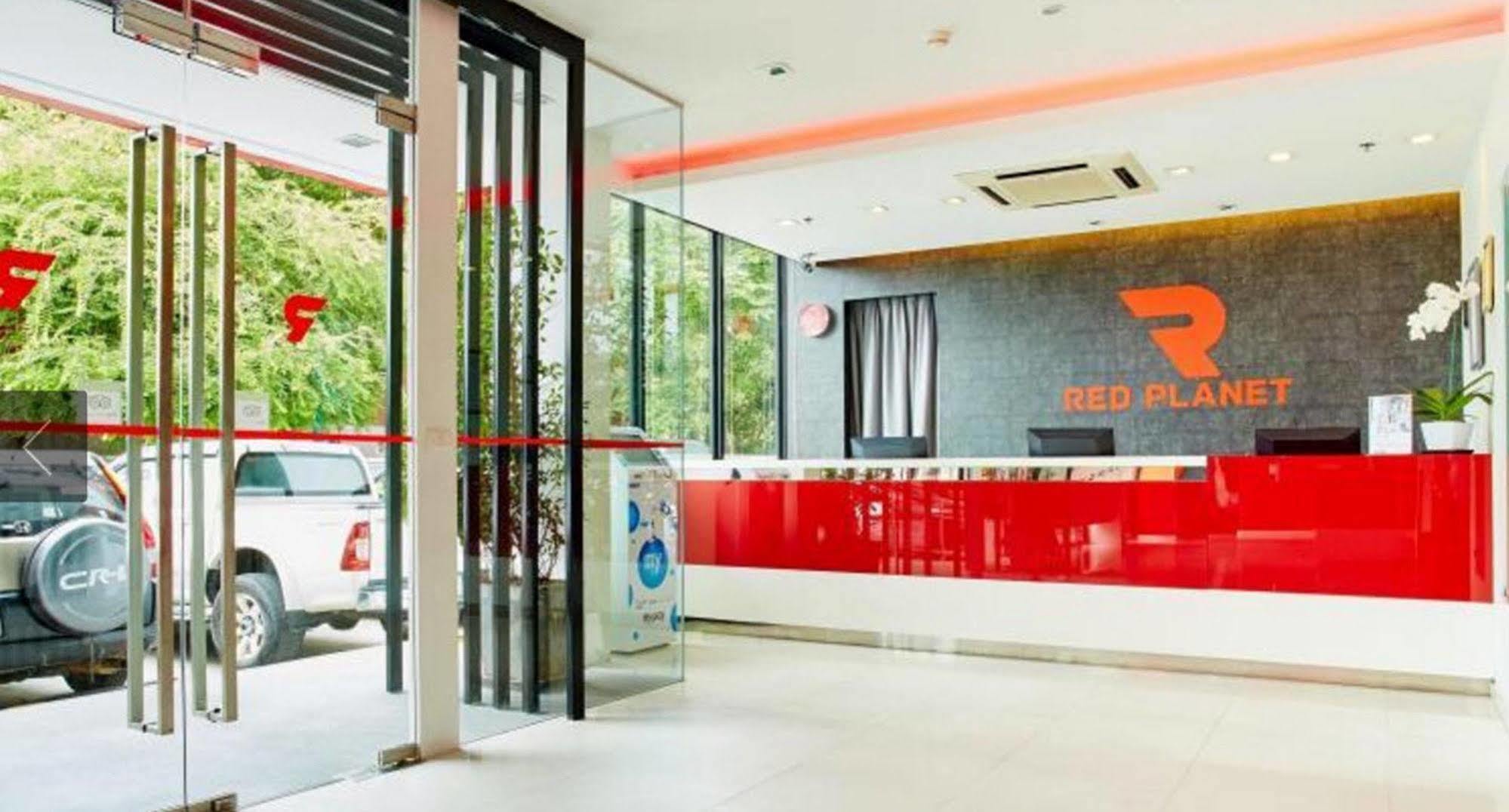 Red Planet Pattaya Sha Extra Plus Eksteriør billede
